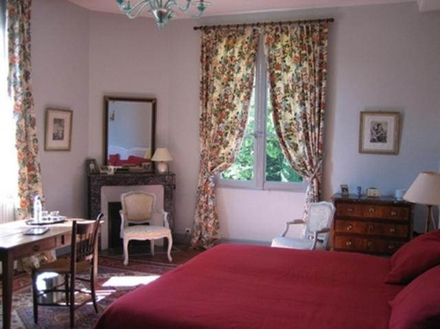 Les Longchamps Bed and Breakfast Neuillé Exteriör bild